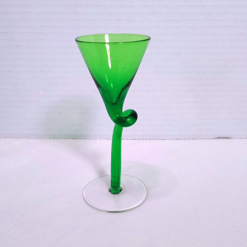 Green Art Glass Martini (Cordial) Shot Glass‎ with Unique Twisted Stem Barware - Picture 4 of 7
